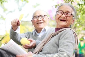 Caruth Haven Court Couple Enjoying Senior Living